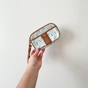 Leather Bumble bee wrist wallet